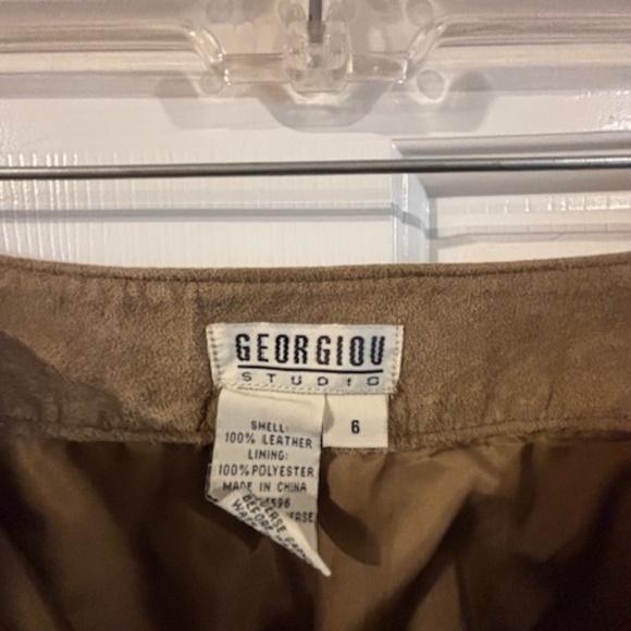 Georgiou Studio Taupe suede boot cut lined Pants- Small sz 6 - Picture 3 of 4